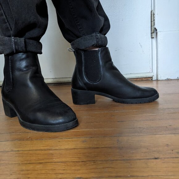 Black Leather Chelsea Boot - Picture 3 of 5